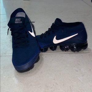 Brand new men’s vapormax size 10 brand new